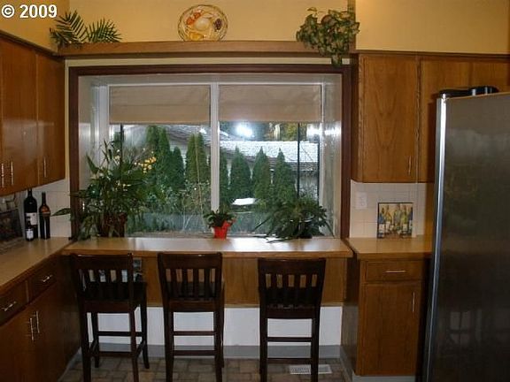 4th image of 19272 SE River Drive Ct