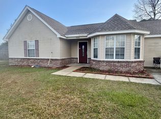 9104 Marguerite Dr, Ocean Springs, MS 39564