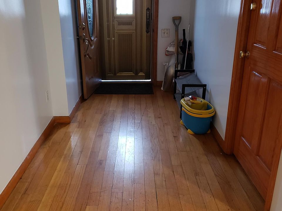 1st image of 13238 59th Ave Floor 1