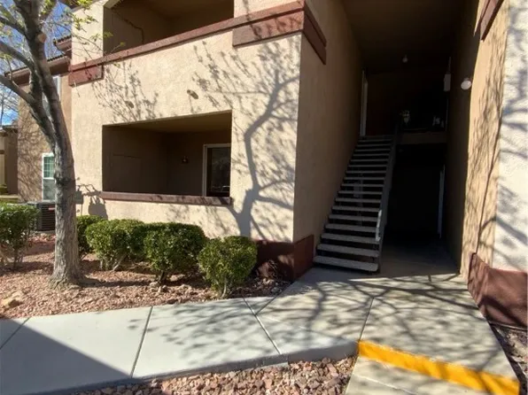 231 W Horizon Ridge Pkwy, Henderson, NV