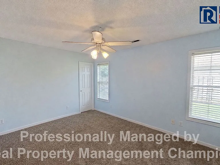 7410 Milan Ct — Photo 10