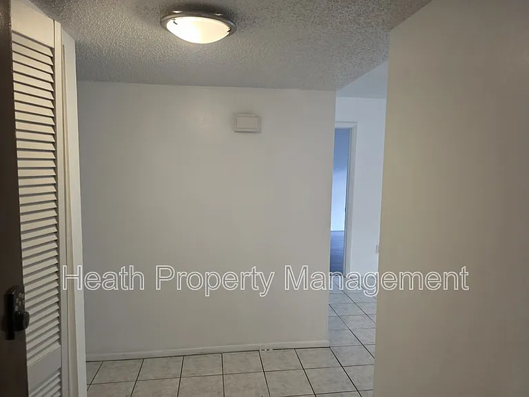 605 N Keene Rd #C — Photo 24