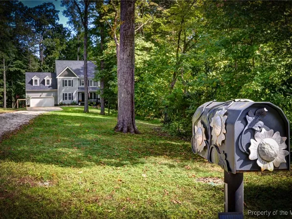 118 National Ln, Williamsburg, VA 23185