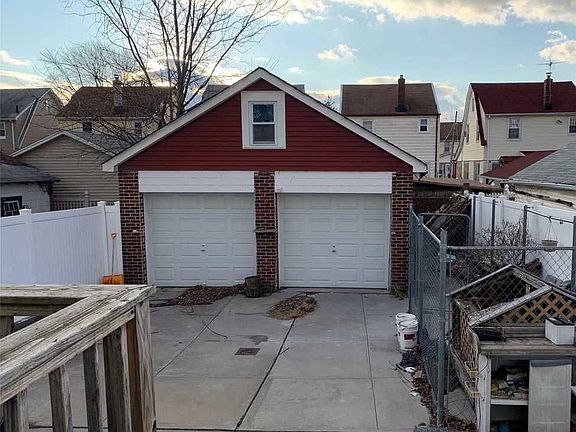 4th image of 94-24 214th Pl