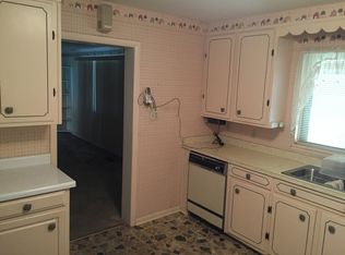 709 W Main St, Newbern, TN 38059