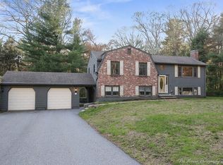 2 Pennock Rd, Chelmsford, MA 01824
