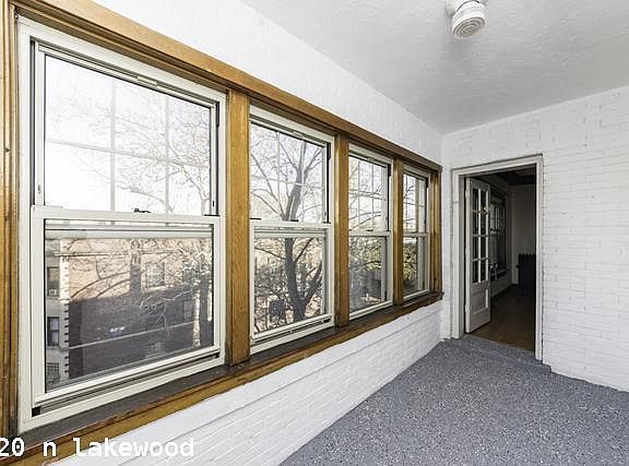 3rd image of 3420 N Lakewood Ave #1324