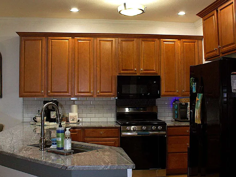 112 Victoria Park Dr — Photo 5