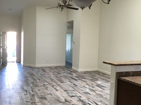 4th image of 8987 W Nicolet Ave