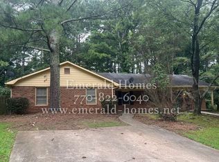 416 Waterbury Dr, Lawrenceville, GA 30046
