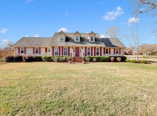 1300 Jewell Dr, Columbia, TN 38401