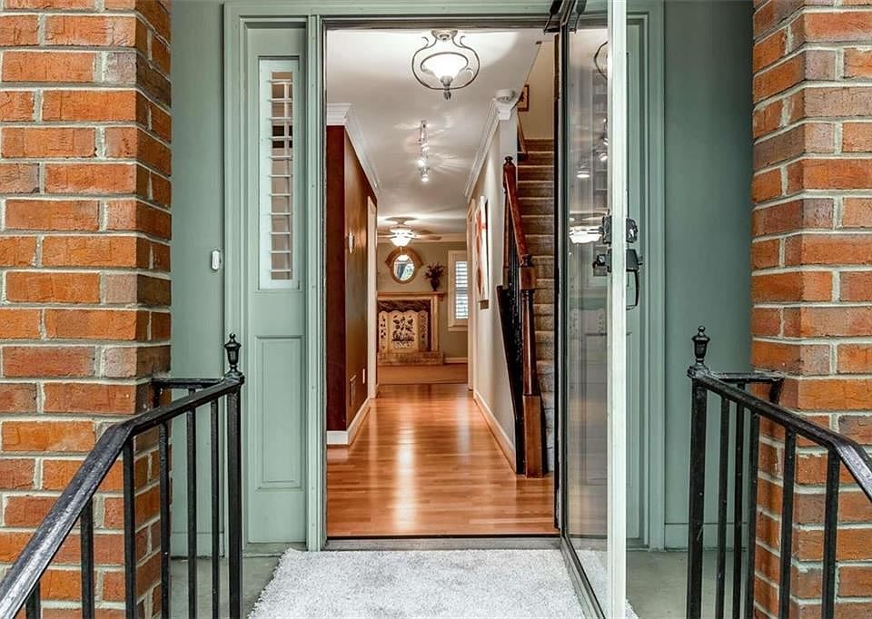 2nd image of 1351 Sheffield Glen Way