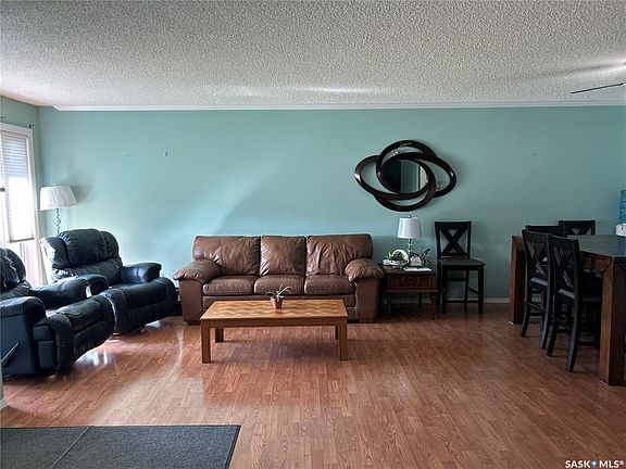 4th image of 610 5th St