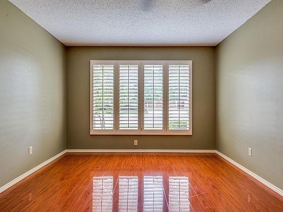 5th image of 6803 Norfolk Ave