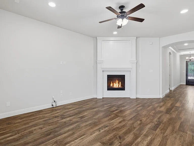 3523 Charleston Dr — Photo 6