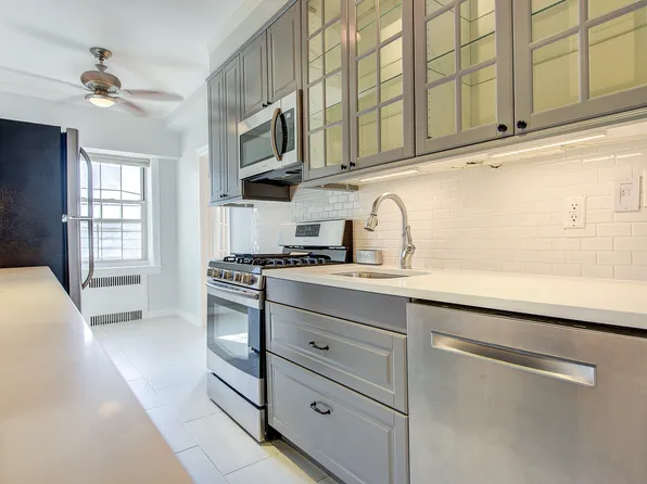 79-15 35th Avenue image 8 of 13