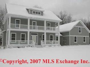 7567 Barn Ridge Dr NE, Rockford, MI 49341