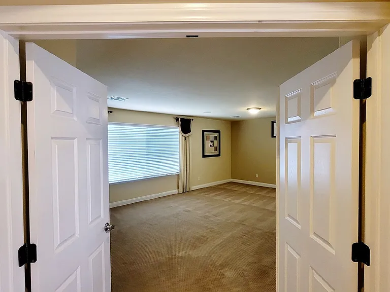 8586 Silver Coast St — Photo 20