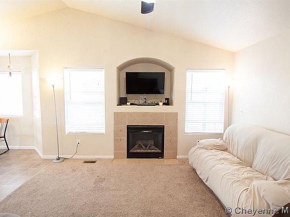 4th image of 1402 Symons St