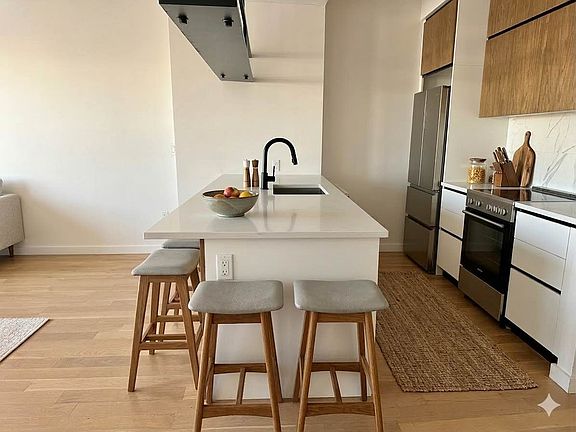 2nd image of 1326 Ocean Ave #K