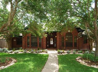 234 Creekview St, League City, TX 77573