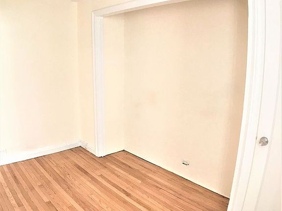 4th image of 304 E 41st St APT 1406A
