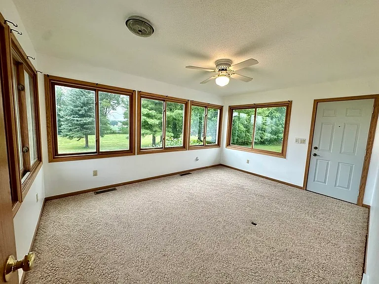 3610 Alburnett Rd — Photo 4