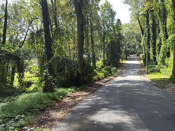 5th image of 175 Ridge Ave NW