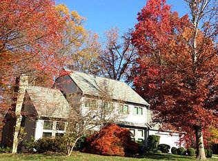 5 E Wiltshire Ct, Sterling, VA 20165