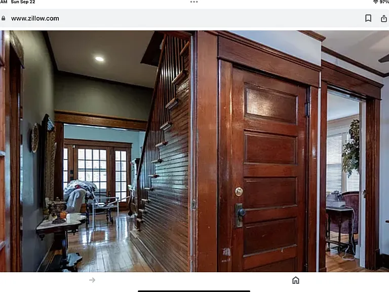 208 S College St — Photo 11