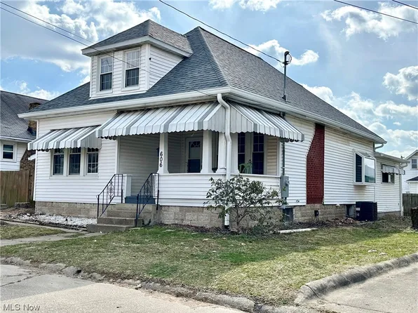 606 34th St, Vienna, WV 26105