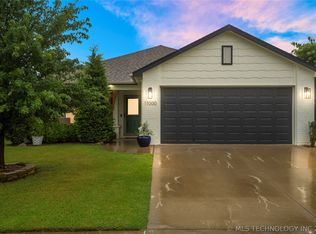 11000 N 117th East Pl, Owasso, OK 74055