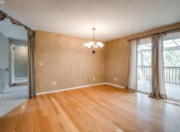 5th image of 14905 SW Carolwood Dr