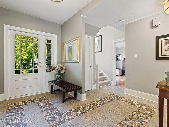 4th image of 4919 Wallbank Ave