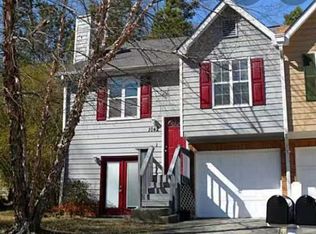 1042 Kennesborough Rd NW, Kennesaw, GA 30144