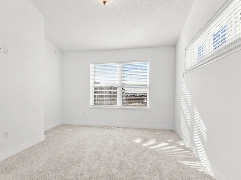 3155 Clover Ridge Dr — Photo 17