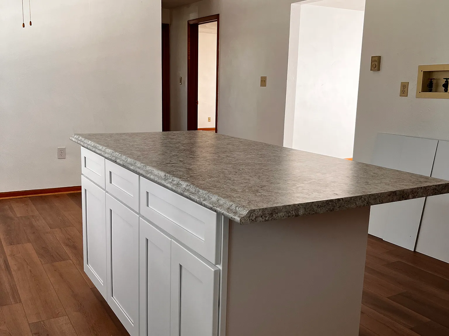 2 bed, 1450 sqft, $975 — Photo 3