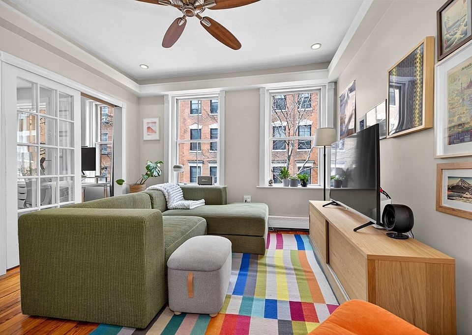 1st image of 22 Irving St APT 3
