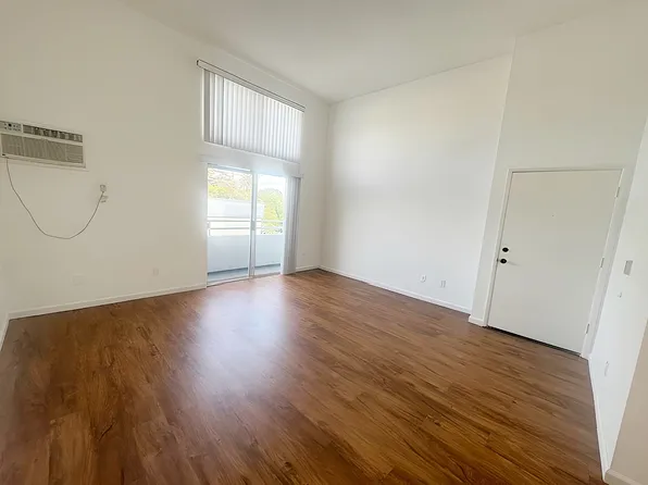 11840 Venice Blvd #203, Los Angeles, CA 90066