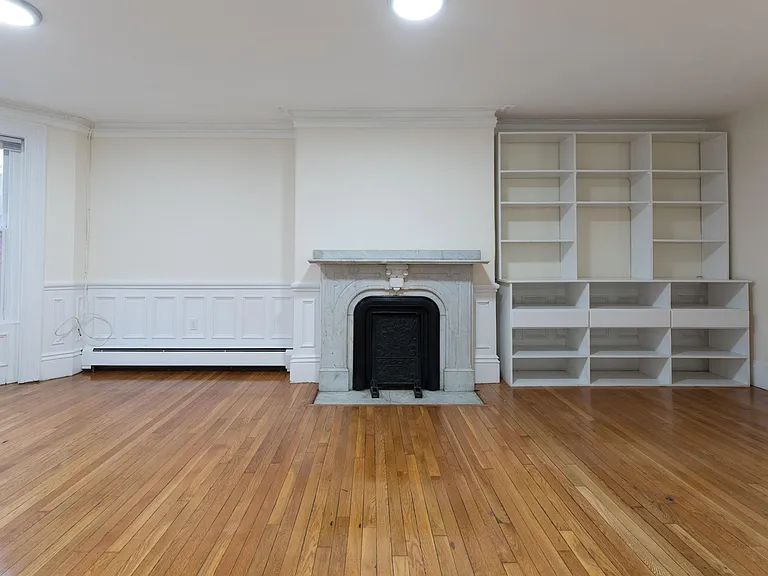 16 Yarmouth St #2 — Photo 8