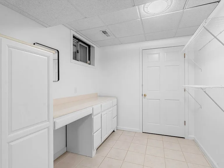 114 Heatherstone Dr #1 — Photo 46