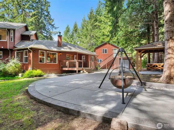 1038 NE Blue Ridge Drive, Poulsbo, WA 98370