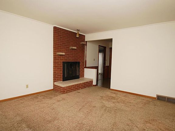 2nd image of 3800 Ganson Dr