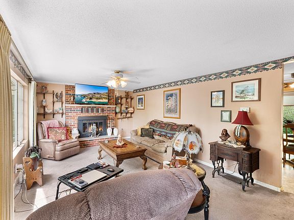4th image of 284 Crestview Rd