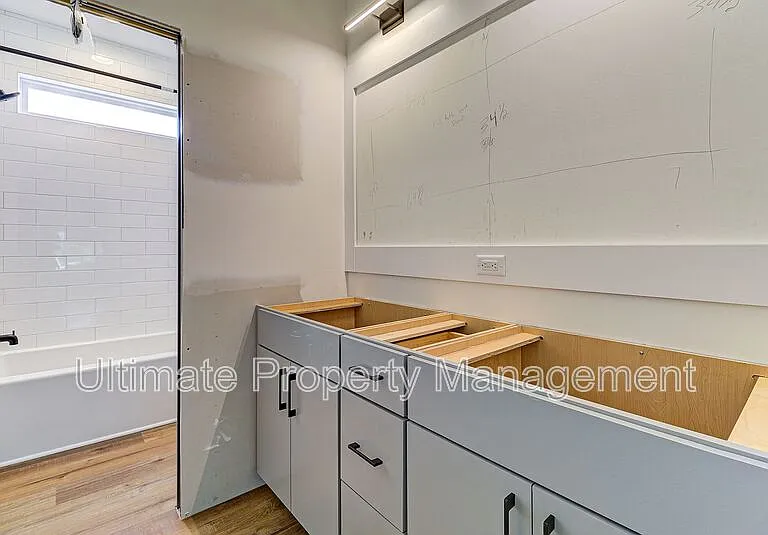 213 Myrtle Ave — Photo 19