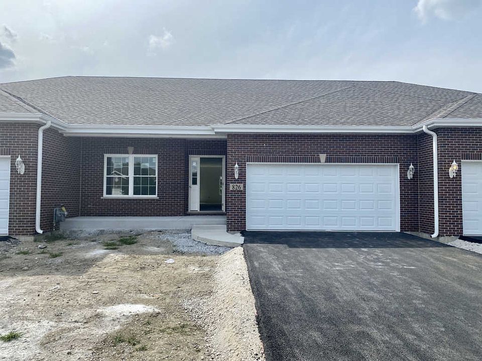 1st image of 826 Oriole Dr #B