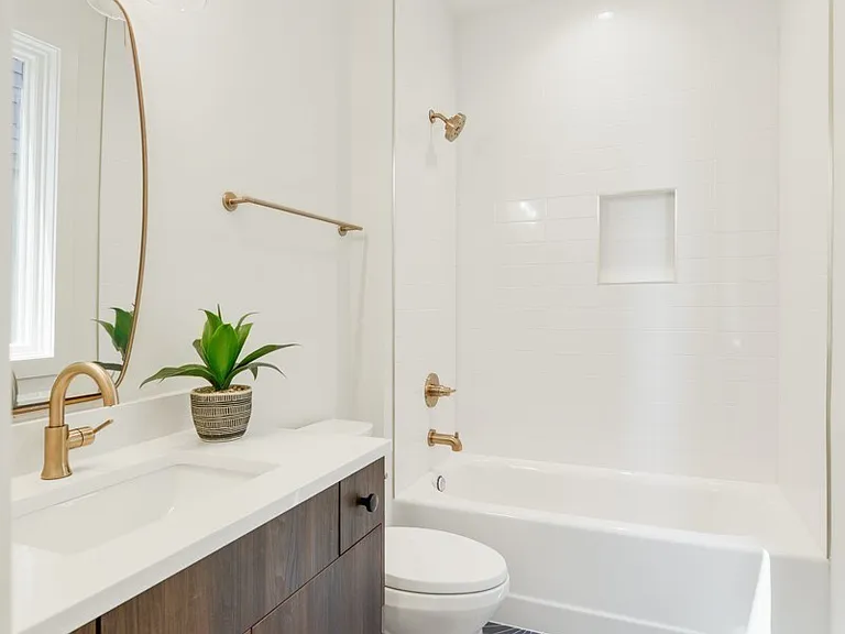 1721 6th Ave N #4 — Photo 30