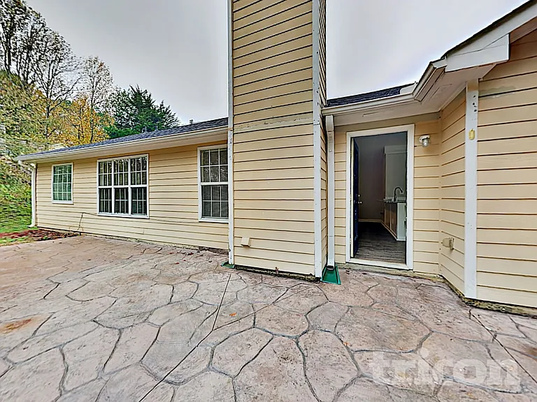 312 Reisling Dr — Photo 15