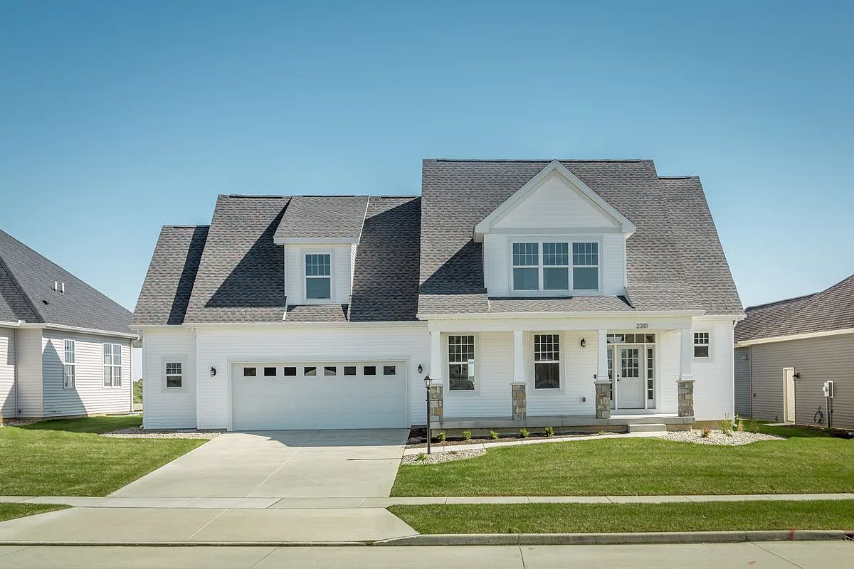 5 bed, 3.5 bath, 4016 sqft, $4,400 — Photo 1
