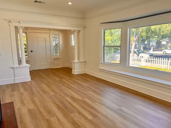 3007 Dalton Ave, Los Angeles, CA 90018